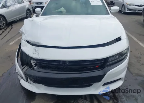 2015 Dodge Charger Sxt z USA, uszkodzony, nr VIN 2C3CDXHG0FH759851